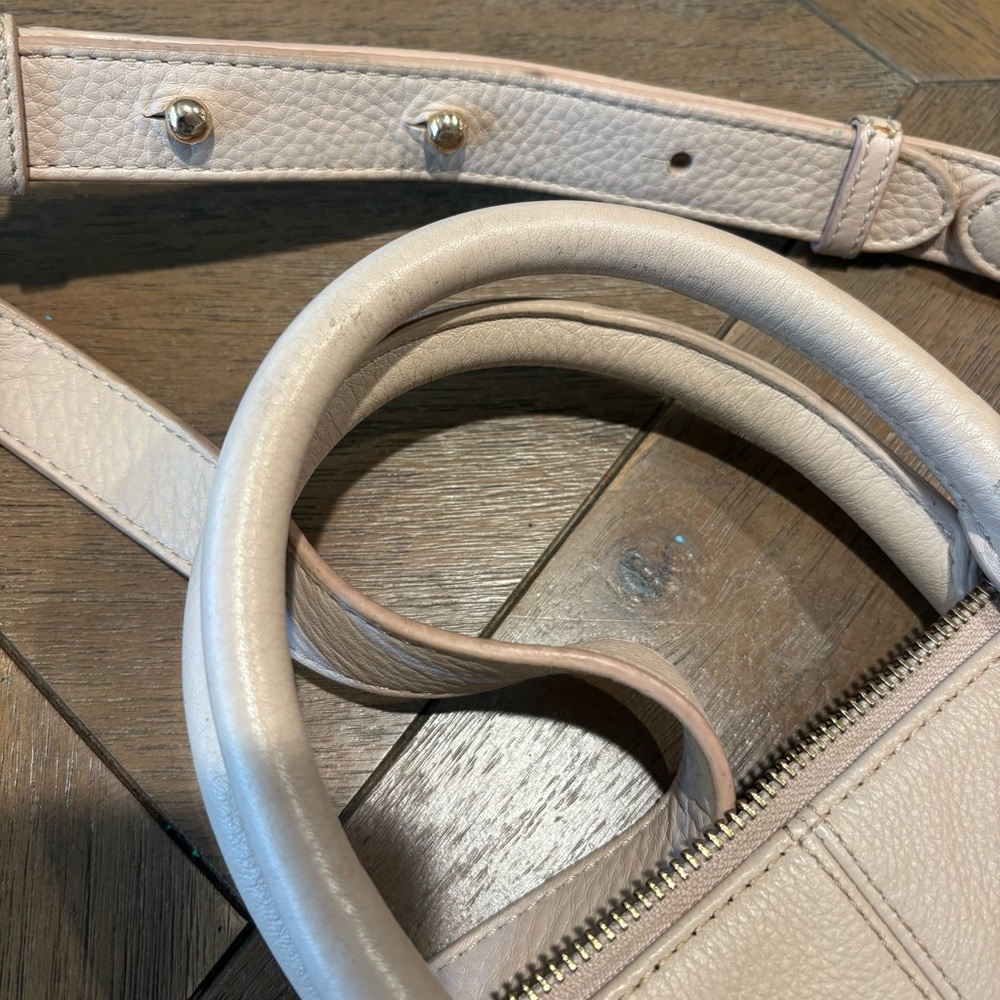Vince Camuto Dean Beige Leather 2 Handle Satchel-Crossbody Zip Around Expandable - Picture 9 of 13